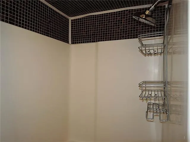 7204 Hickory St #A — Photo 10