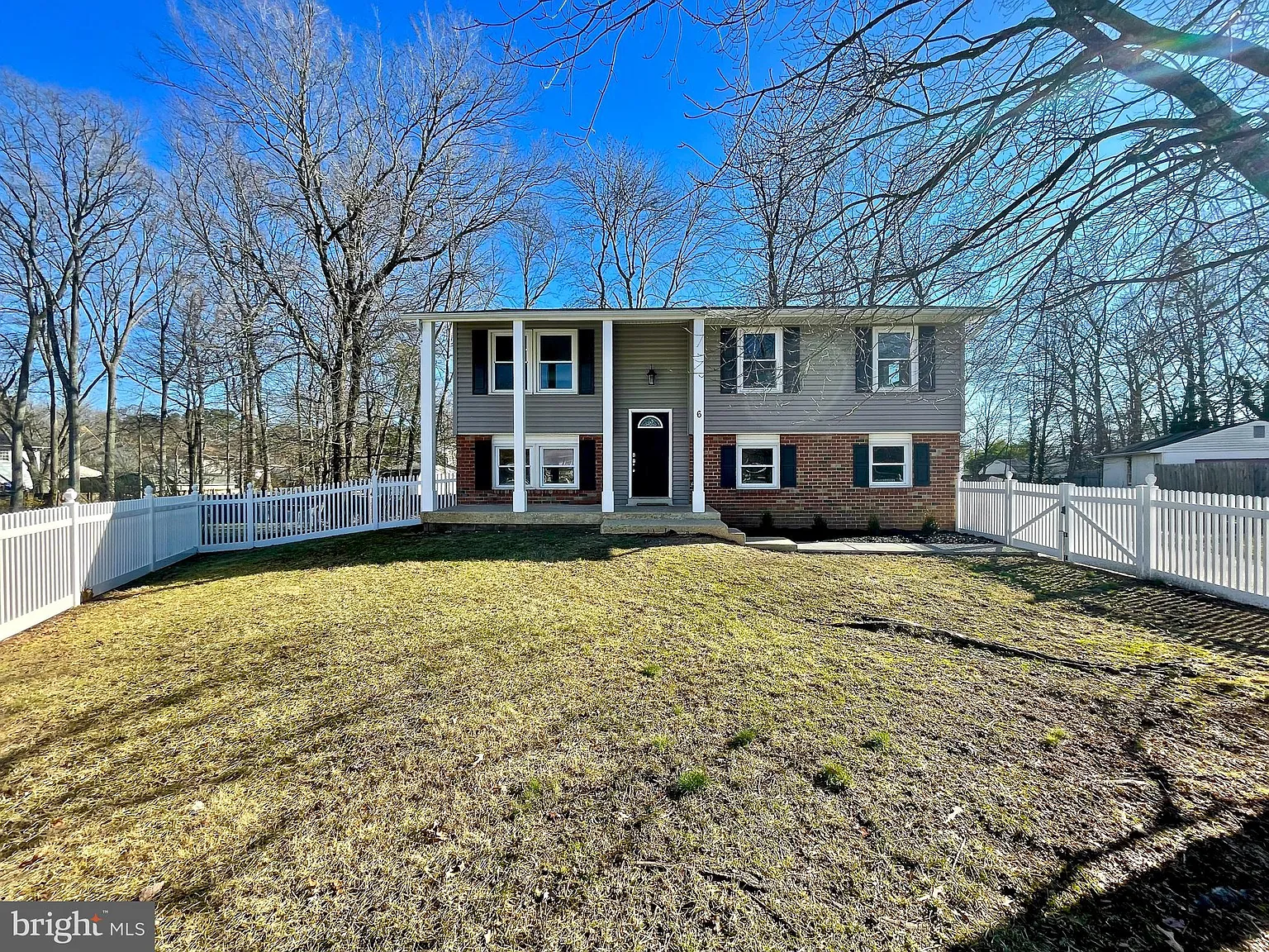6 Stratford Ct photo 1