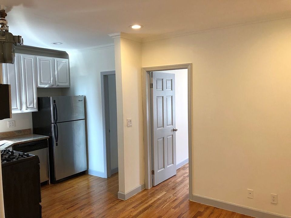 1st image of 106 Norfolk St APT 19