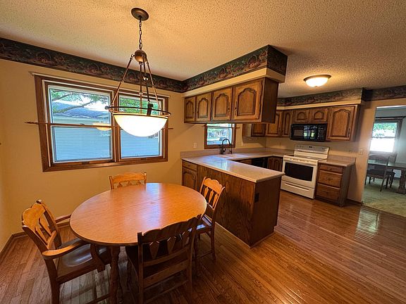 5th image of 603 Dogwood Ave