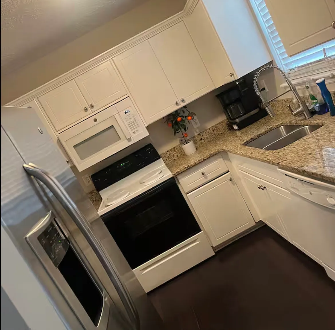 3 bed, 1262 sqft, $1,650 — Photo 1