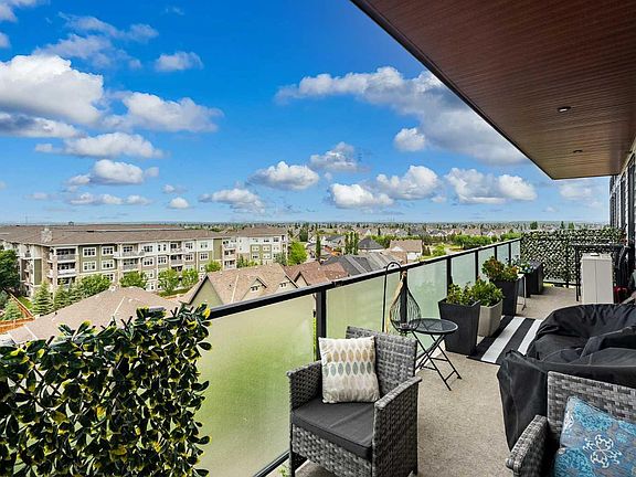 3rd image of 2231 Mahogany Blvd SE #603