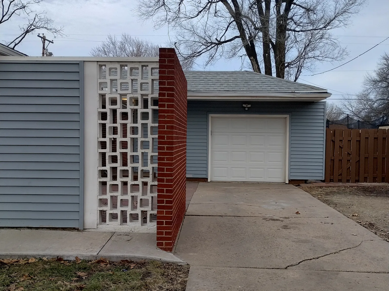 3 bed, 1300 sqft, $1,500 — Photo 4