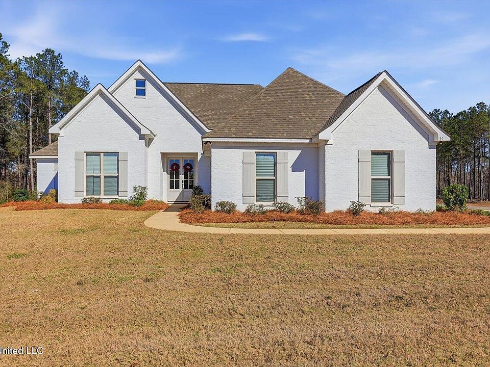 1st image of 119 Ashwood Ln