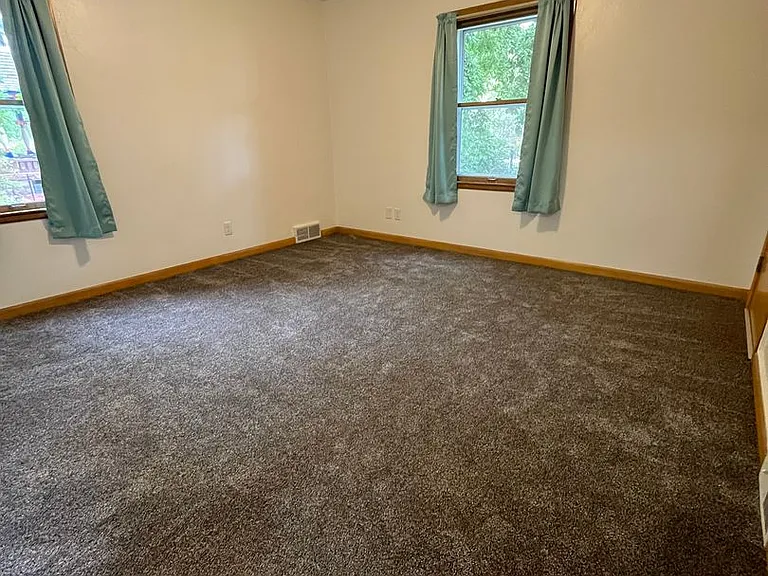 107 S Duluth Ave #1 — Photo 12