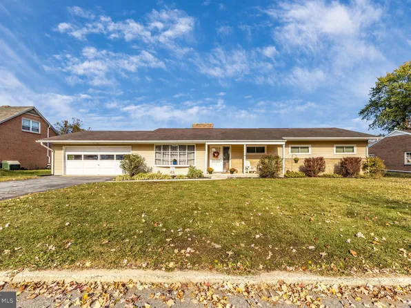 13532 Donnybrook Dr, Hagerstown, MD 21742