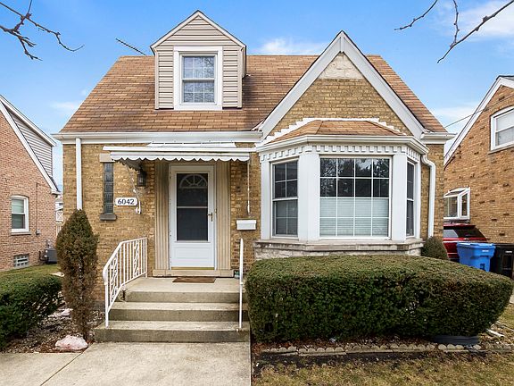 2nd image of 6042 N Oriole Ave