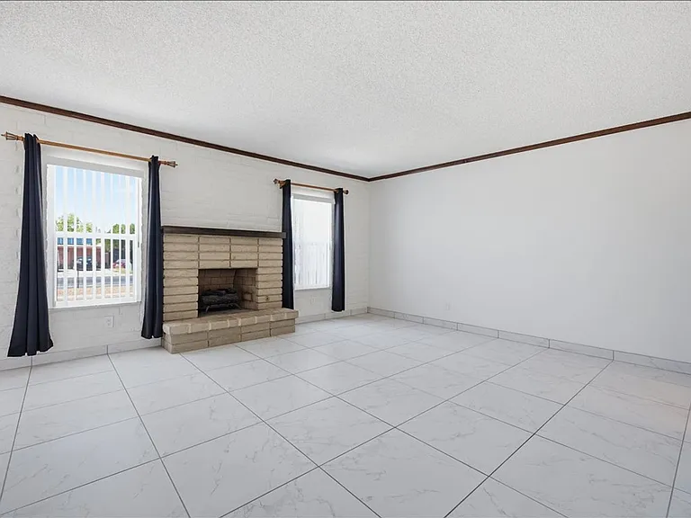 7530 E Stella Rd — Photo 5