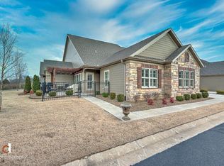 2401 SW Sierra Ter, Bentonville, AR 72713