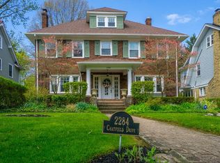 2284 Chatfield Dr, Cleveland Heights, OH
