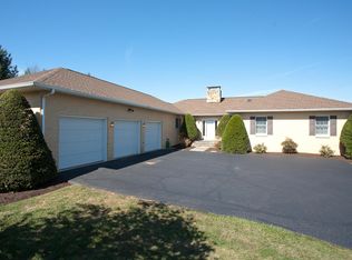 1302 Monroe Ave, Lewisburg, PA 17837