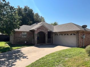 1014 Dawn Ct, Granbury, TX 76048