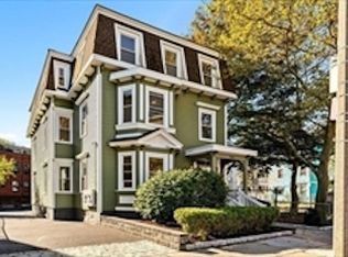 348 Centre St UNIT 3, Jamaica Plain, MA 02130