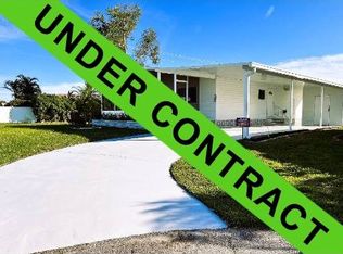 988 Roseau E, Venice, FL 34285