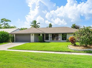 13987 Columbine Ave, Wellington, FL 33414