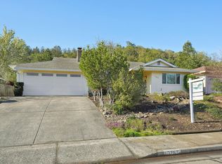 7262 Oakmont Dr, Santa Rosa, CA 95409