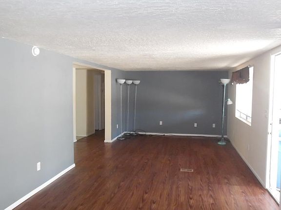 3rd image of 5220 S El Ganadero Dr