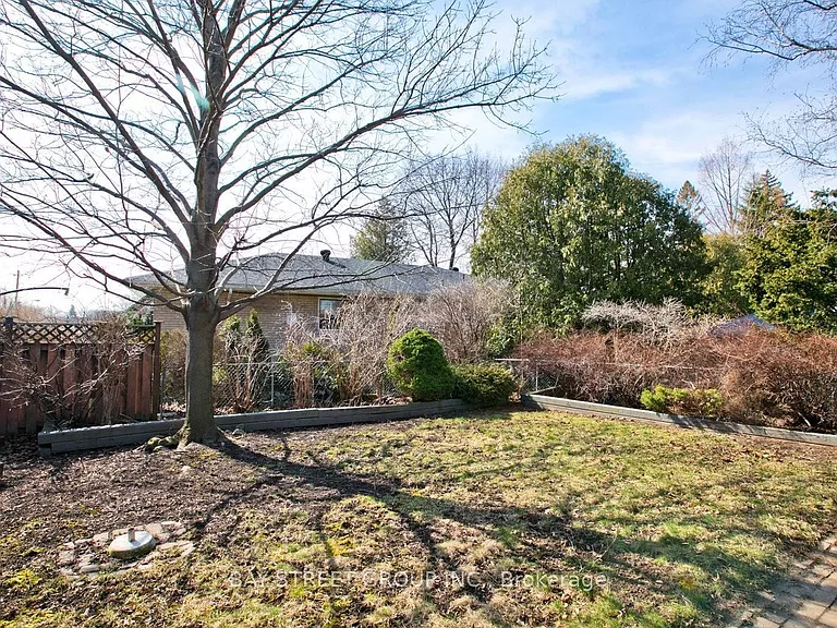 67 Elvaston Dr — Photo 27