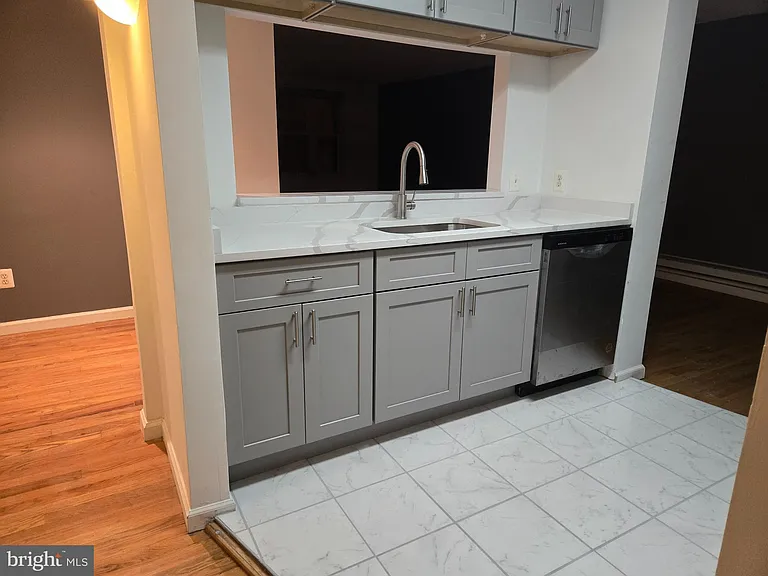 1101 Saint Paul St #302 — Photo 10