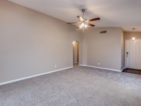 4th image of 5010 W Kerry Ln