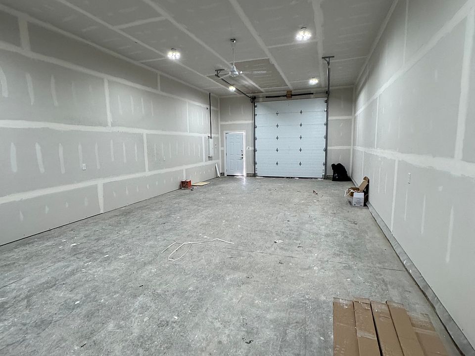 Building Photo 3