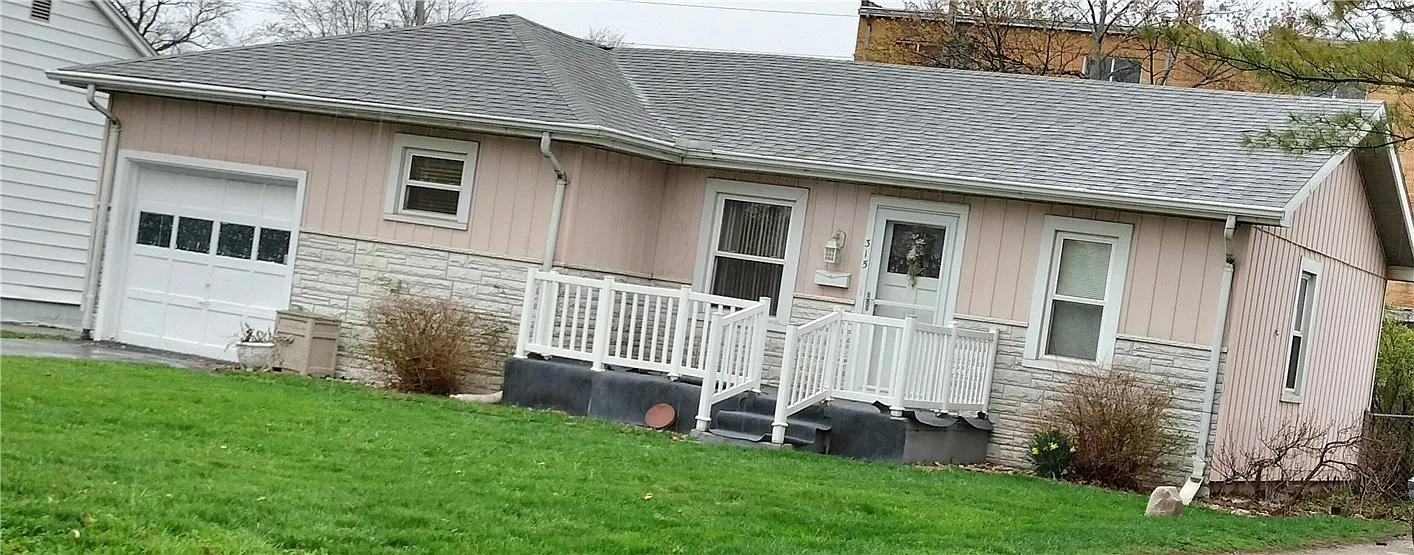 315 S 22nd Pl photo 1