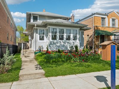 6506 N Maplewood Ave, Chicago, IL, 60645