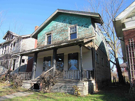 12160 Roselawn