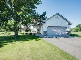 1311 Stardusk Dr, New Richmond, WI 54017