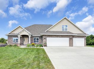 2531 Clear Brook Cir, Green Bay, WI 54313