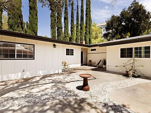 4th image of 4558 Don Pio Dr