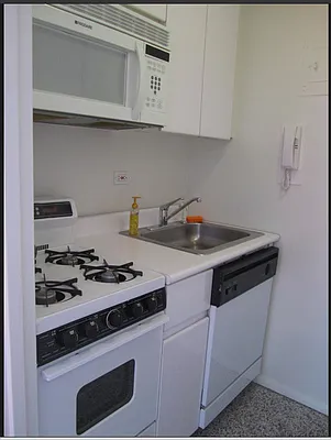 Rented by Miriam Izsak Realty  LLC | media 2