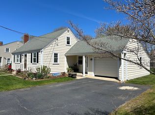 90 Charles Diersch St, Weymouth, MA 02189