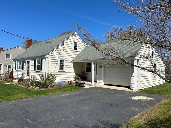 90 Charles Diersch St, Weymouth, MA 02189