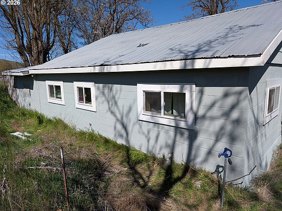 5th image of 44786 Mission Rd
