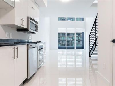 60 SW 13th St APT 3616, Miami, FL, 33130