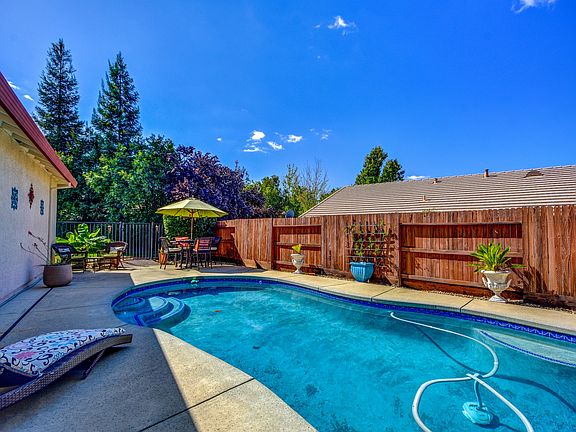 3rd image of 1336 Kerslake Cir