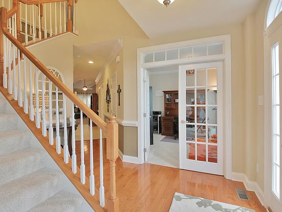 2nd image of 11052 Slenderleaf Dr