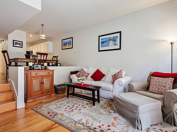 4th image of 1046 Miramonte Dr APT 3
