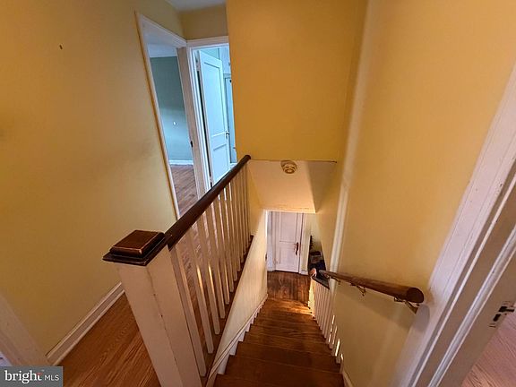 3rd image of 225 Wingate Rd