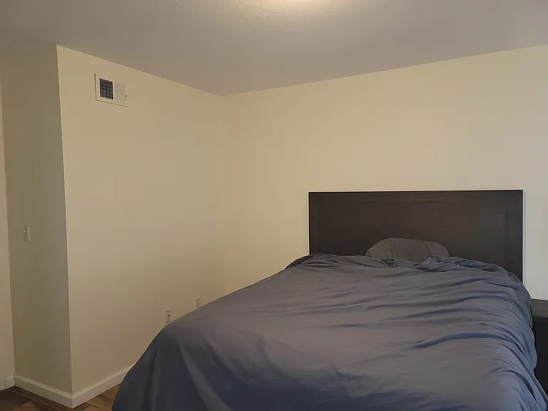3161 Orleans E — Photo 17