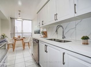 115 Omni Dr #2108, Toronto, ON M1P 5B4