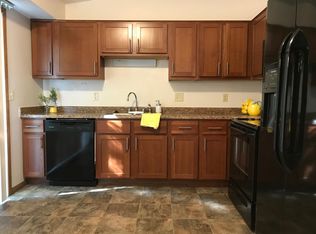 3700 Westmark Cir, Minnetonka, MN 55345