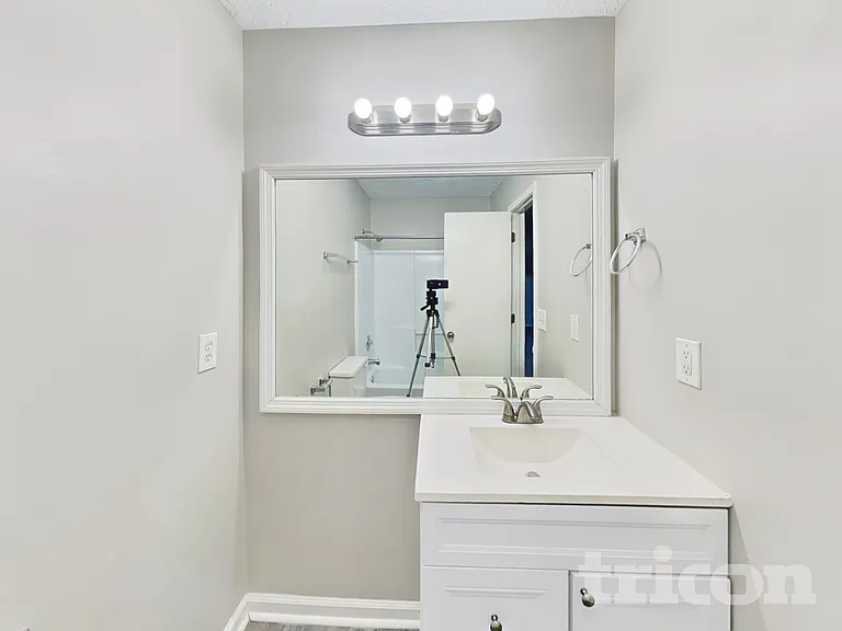 308 Knollwood Ln — Photo 15