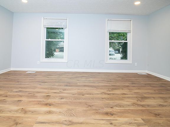 4th image of 7817 Burrwood St