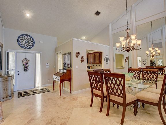 Home For Sale In Deer Creek