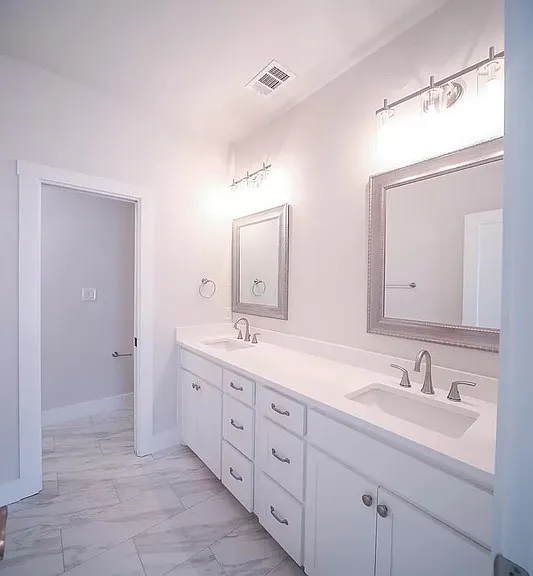2340 Benbrook Dr — Photo 10