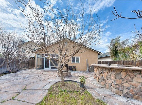 5th image of 893 S Maryess Dr