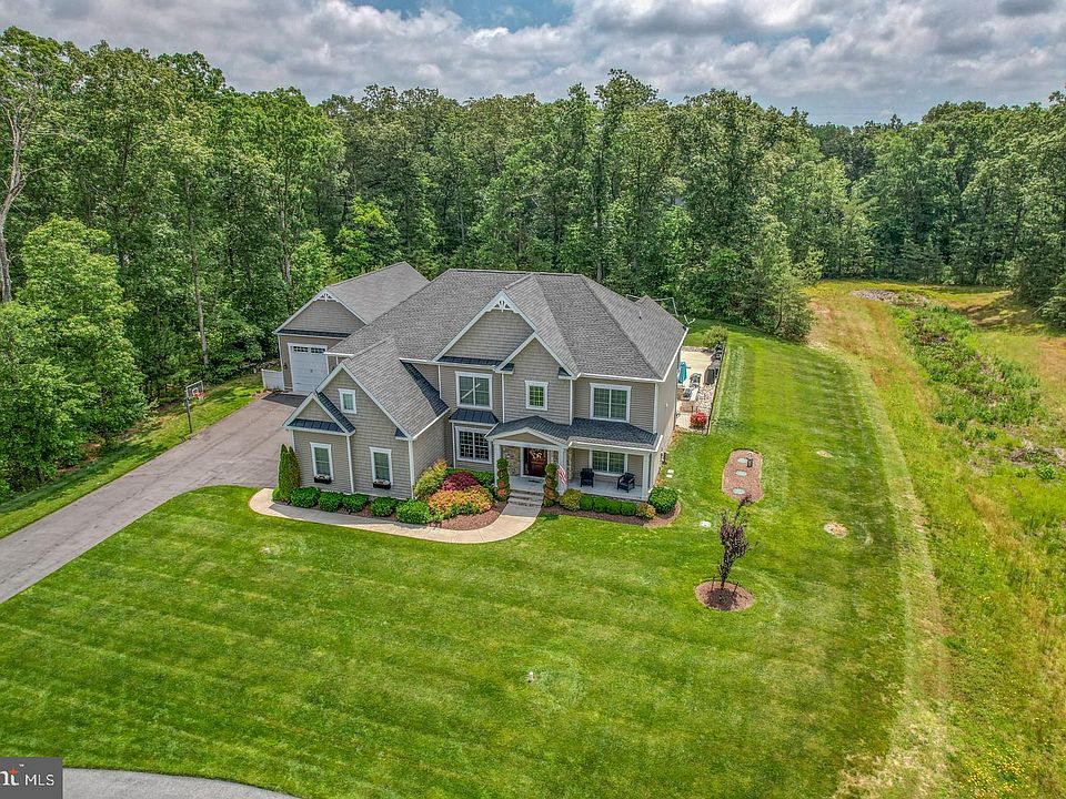 1st image of 17909 Red Oak Dr