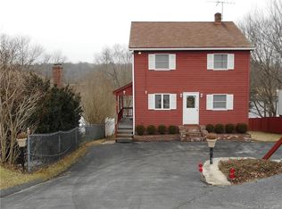 117 E Quasset Rd, Woodstock, CT 06281